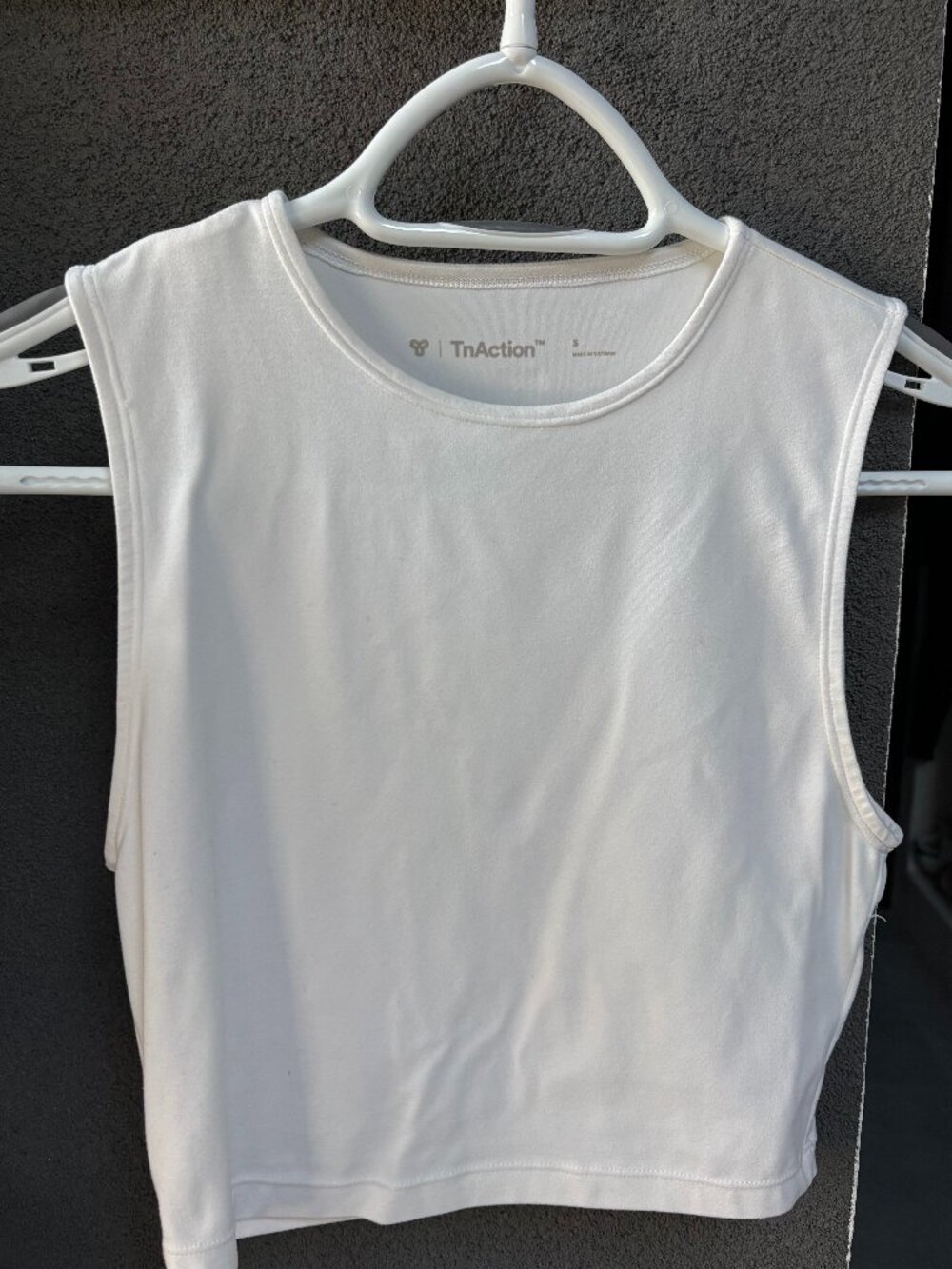 TnAction White Cropped Athletic Tank